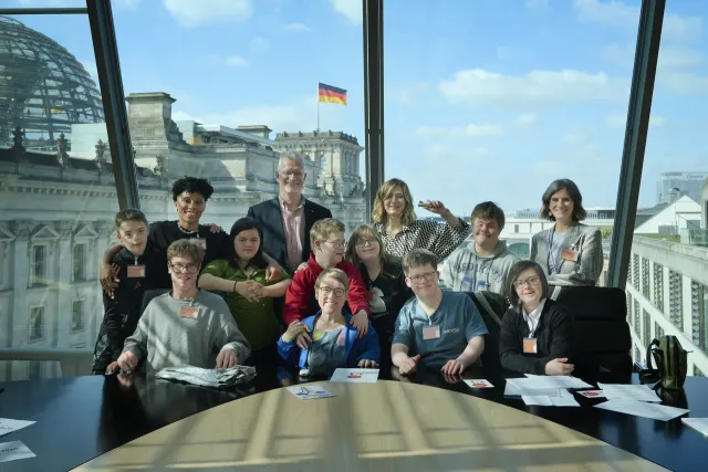 PoliTisch-leicht zu Gast bei mir im Bundestag