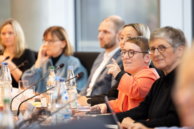 Pflegeneuordnungsgesetz: Die Koalition verschleppt die Pflegereform